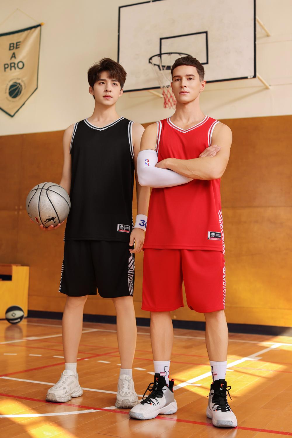 運(yùn)動(dòng)套裝